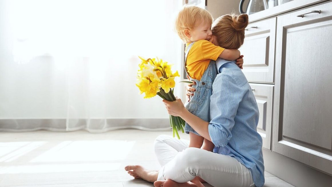 How to celebrate mother's day Safely at Home During the Quarantine