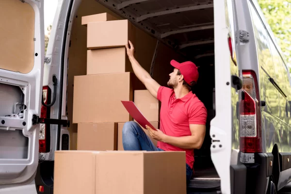 How Does a Moving Company Help in Shifting Home?